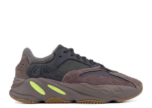 adidas Yeezy Boost 700 Mauve (USED)