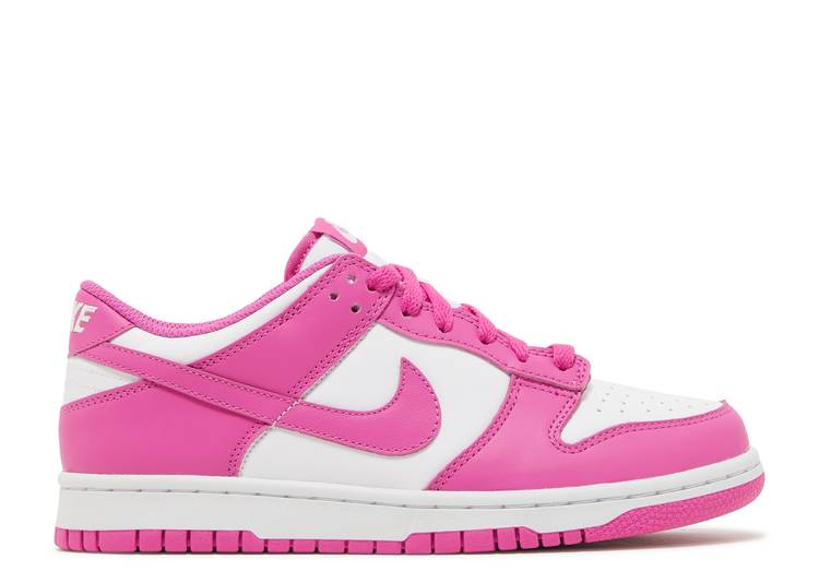 Hot pink hotsell nike dunks