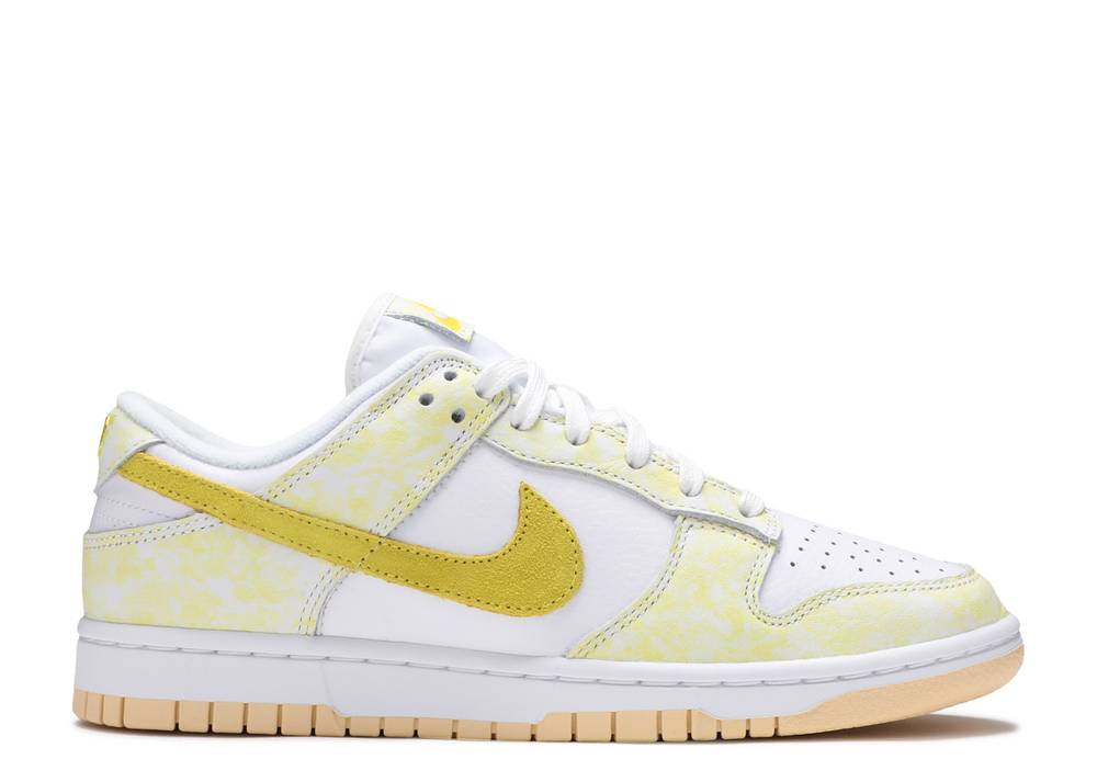 Nike Dunk Low Yellow Strike (W)